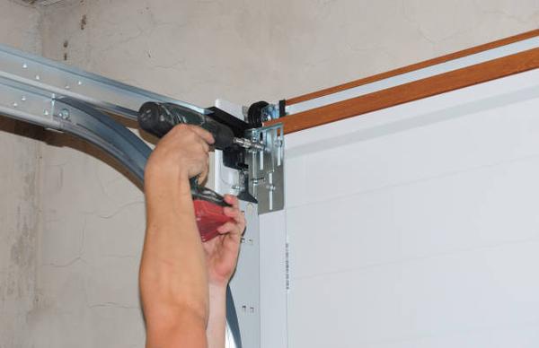 Garage Door Installation: What to Expect from the Process